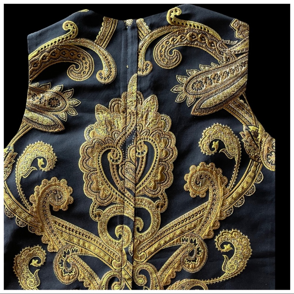 Embellished Dress The Ulia - Picture 7 of 9